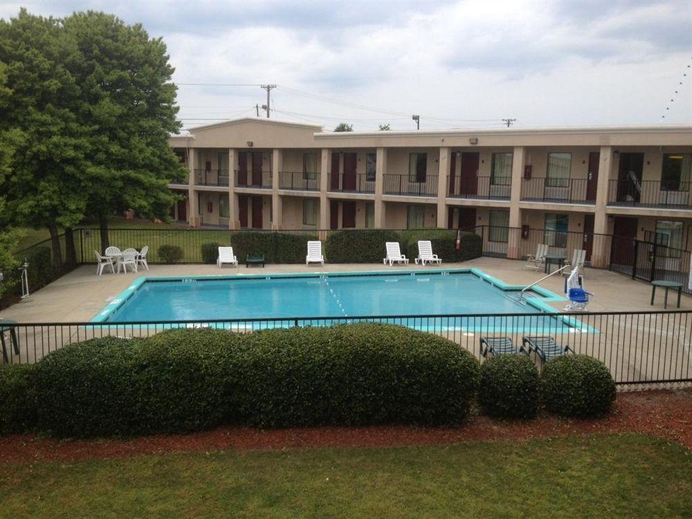 Red Roof Inn Atlanta - Suwanee/Mall Of Georgia Eksteriør billede