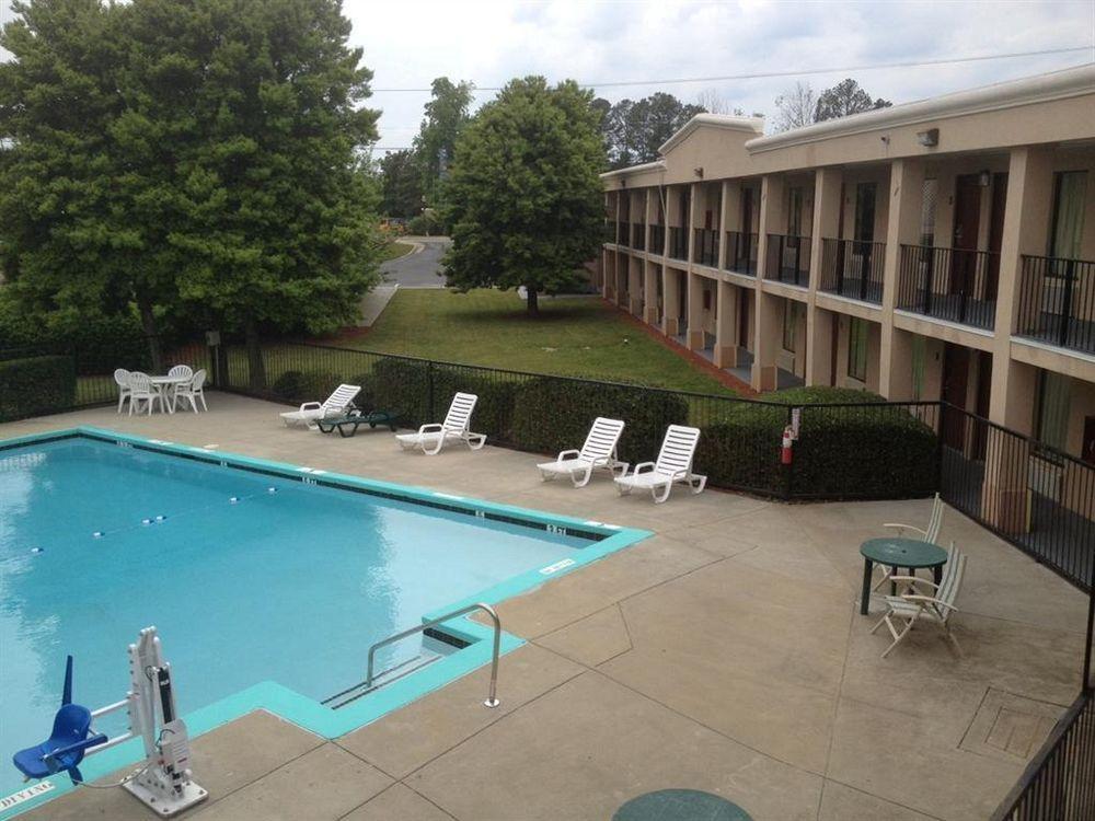 Red Roof Inn Atlanta - Suwanee/Mall Of Georgia Eksteriør billede