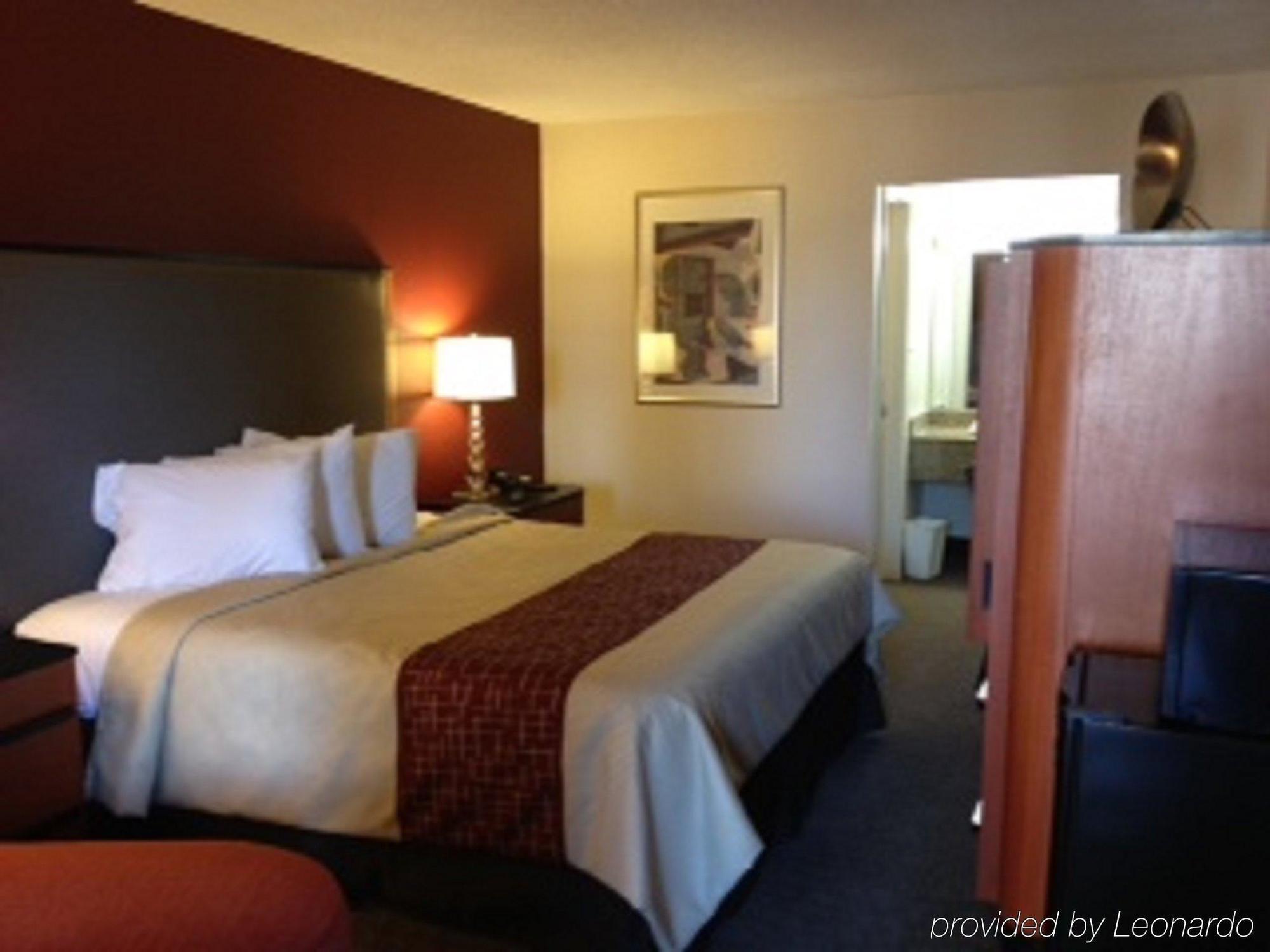 Red Roof Inn Atlanta - Suwanee/Mall Of Georgia Eksteriør billede